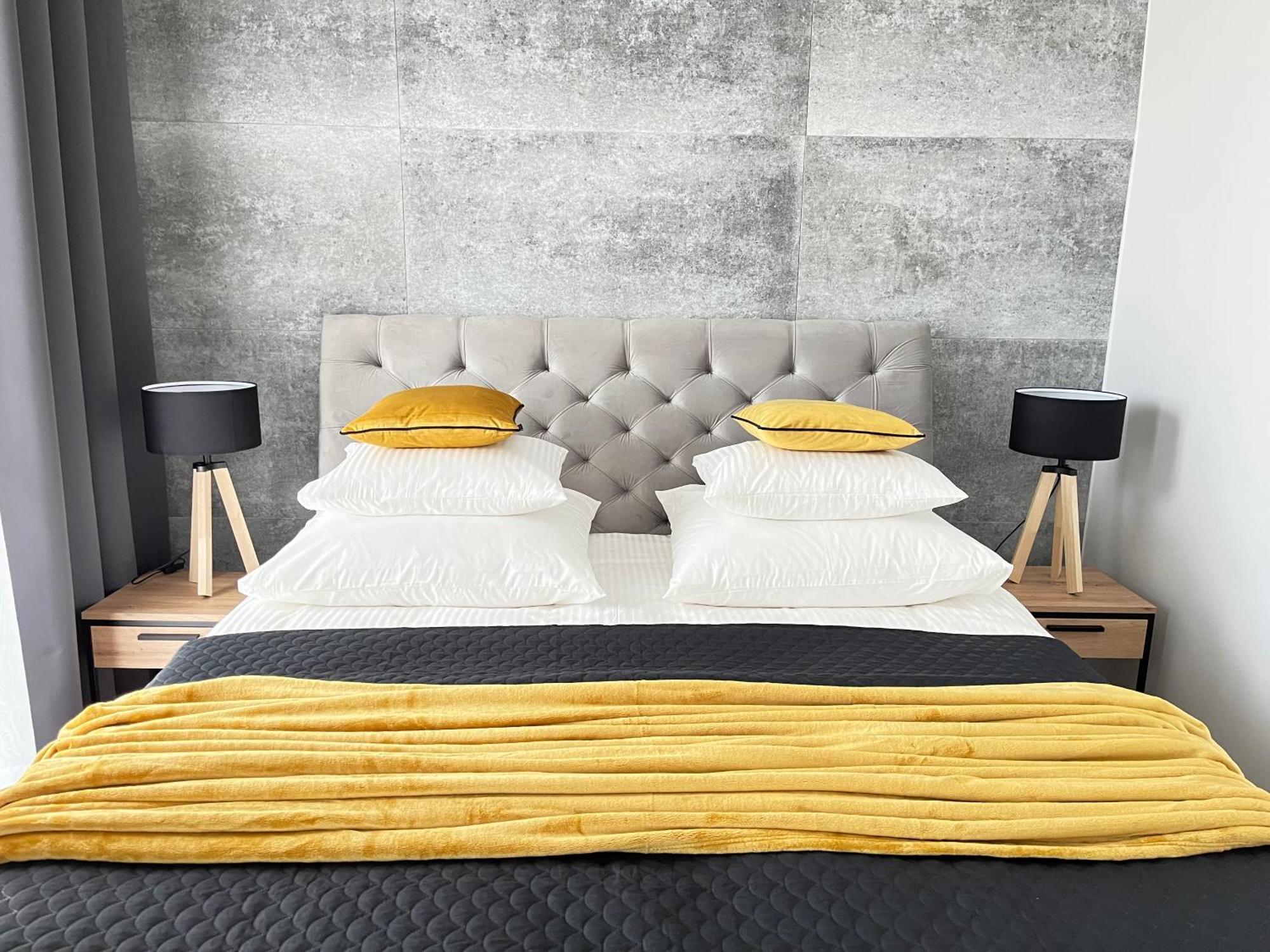 Wola Tower Deluxe Separate Bedroom With Free Garage - By Perfect Apart Warschau Buitenkant foto