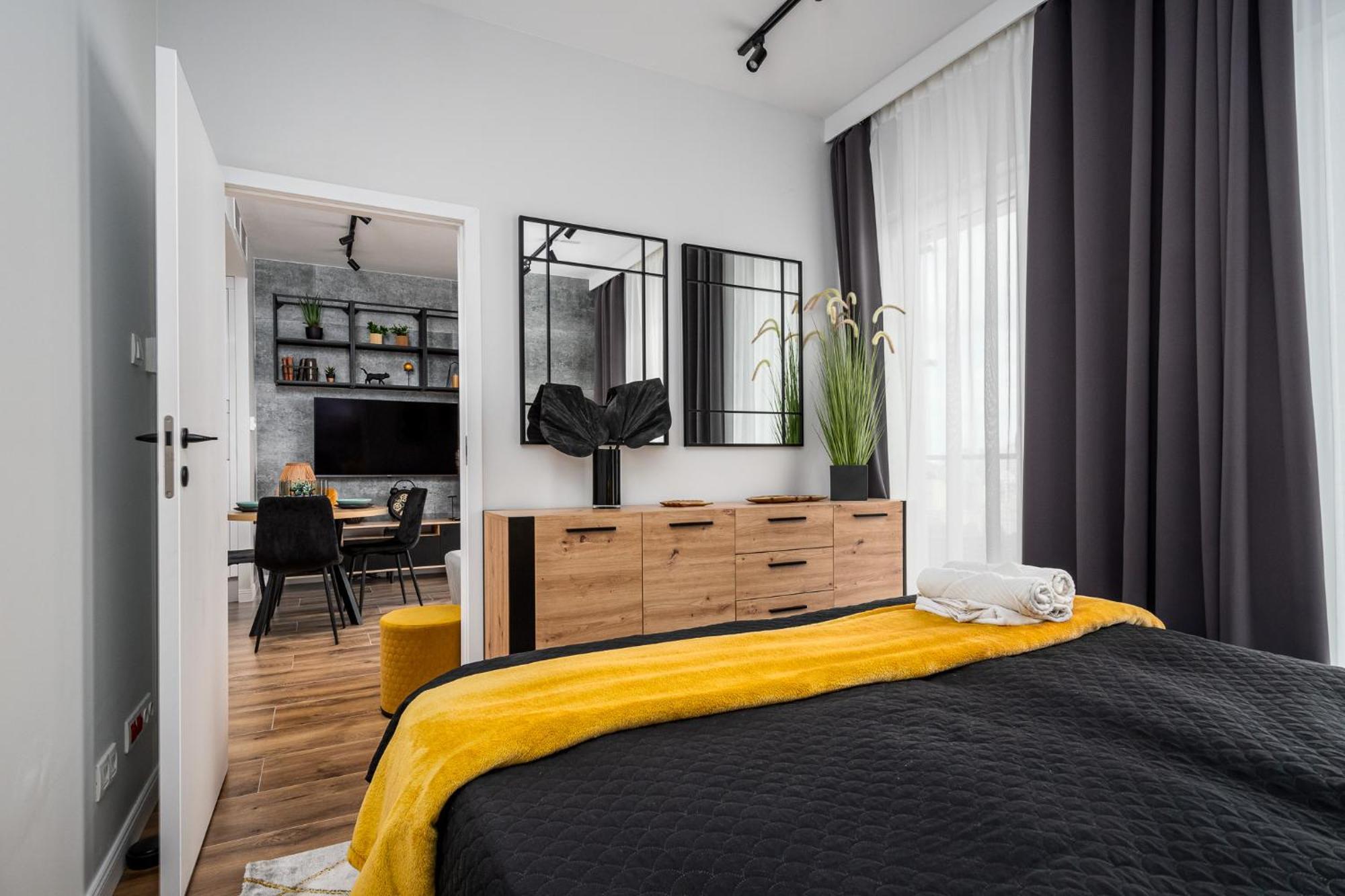 Wola Tower Deluxe Separate Bedroom With Free Garage - By Perfect Apart Warschau Buitenkant foto