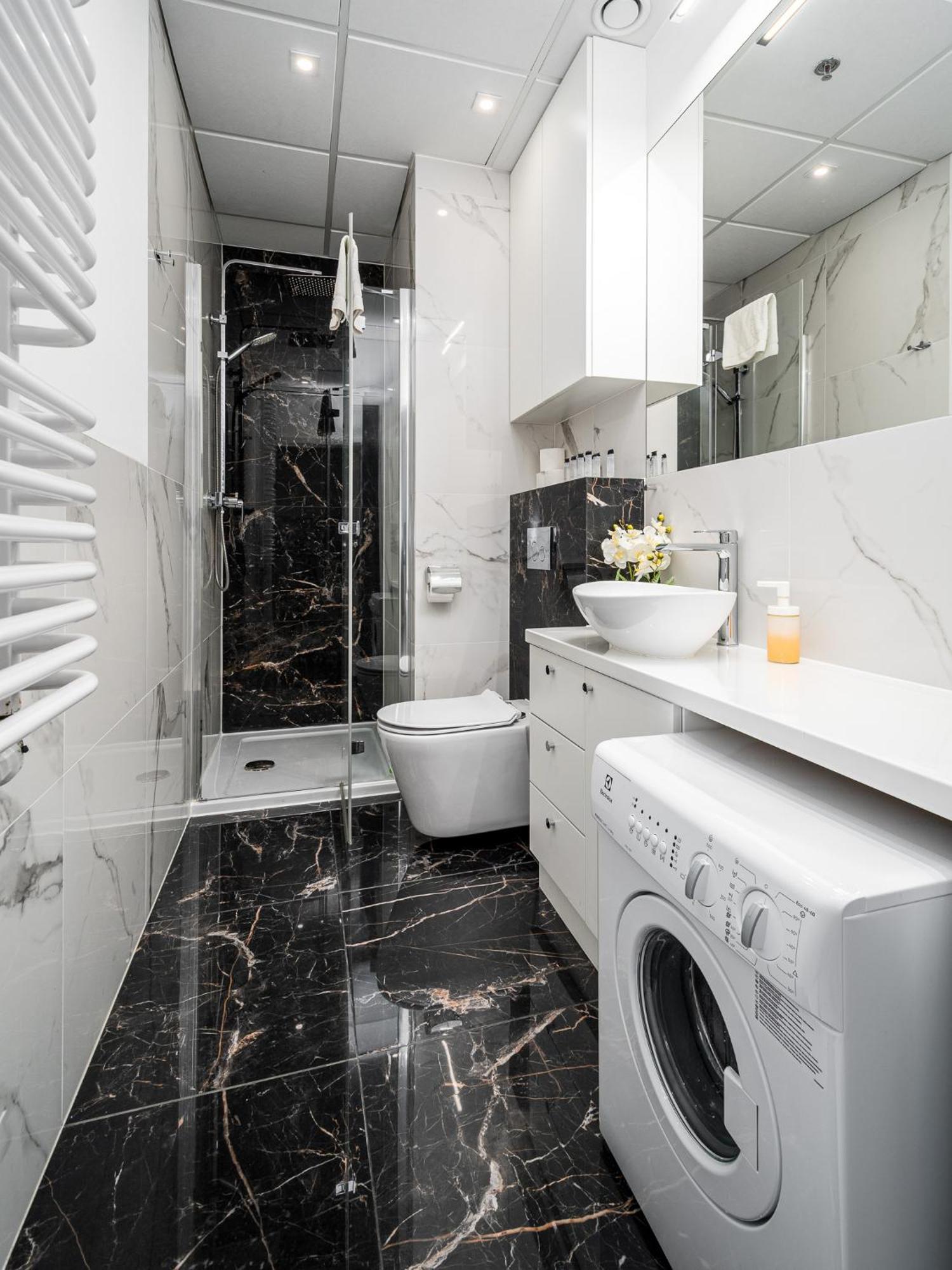 Wola Tower Deluxe Separate Bedroom With Free Garage - By Perfect Apart Warschau Buitenkant foto
